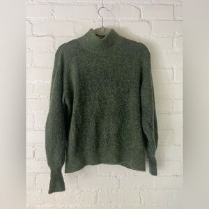 H&M Green Knit Pullover Sweater Soft XS Cozy High Neck